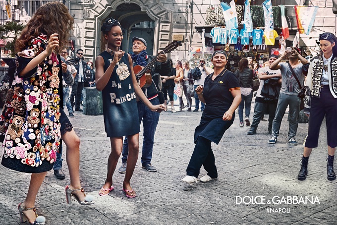 Dolce&Gabbana FW 2016-2017 Advertising Campaign in Naples