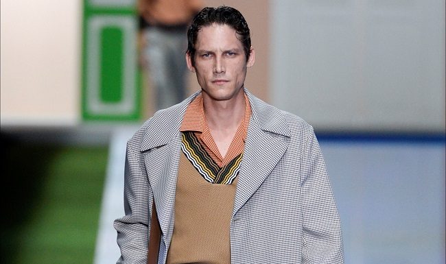 Fendi Men’s Collection SS17: Sun & Fun Fendi Men’s Collection SS17 Sun & Fun