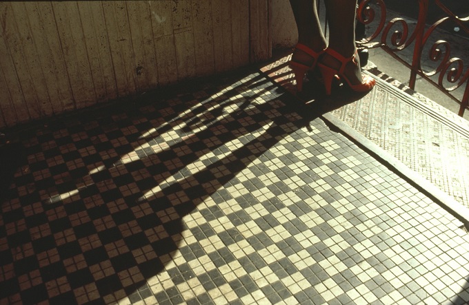 Arlene Gottfried, Red Shoes © Arlene Gottfried/ Courtesy Les Douches la Galerie Paris