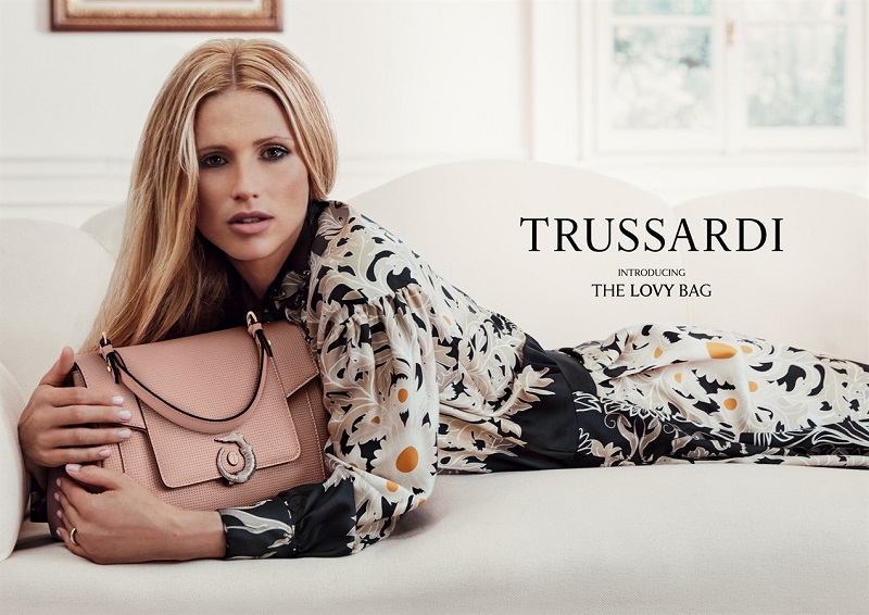 Michelle Hunziker e la LOVY Bag di Trussardi sono protagoniste assolute di una nuova campagna pubblicitaria