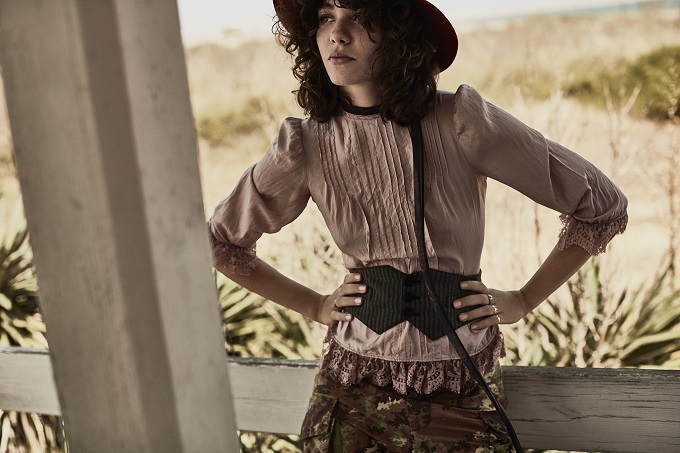 Steffy Argelich photographed by Tomás de la Fuente for TELVA