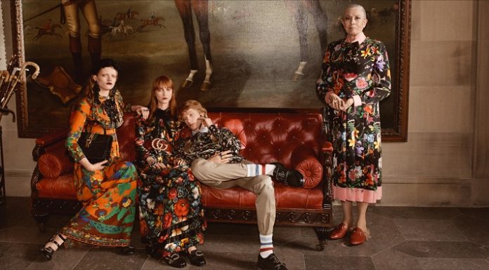 Gucci: la campagna pubblicitaria Cruise 2017 celebra la cultura inglese The Gucci cruise 2017 ad campaign. Photo Glen LuchfordGucci
