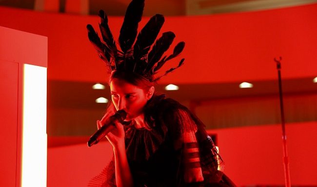 Banks si esibisce al Gala Internazionale del Guggenheim 2016 Gala Internazionale del Guggenheim - Banks live Photo: David X Prutting, Neil Rasmus/BFA.com