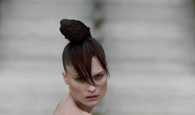 Elena Melnik fotografata da DeMarcus Allen per L’Officiel Svizzera LOfficiel Switzerland January 2017 Elena Melnik by DeMarcus Allen