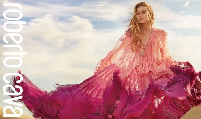 La nuova campagna è un inno dell’estetica di Roberto CAVALLI ROBERTO CAVALLI, campagna pubblicitaria Primavera-Estate 2017 con Stella Maxwell e Jordan Barrett