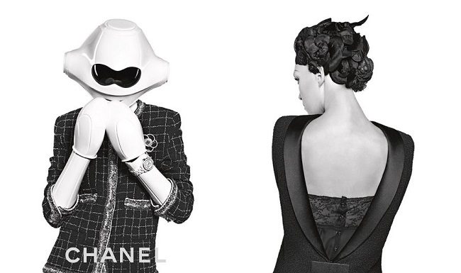 Chanel, la nuova campagna pubblicitaria con Arizona Muse Arizona Muse for Chanel Spring Summer 2017 (Photography Karl Lagerfeld)