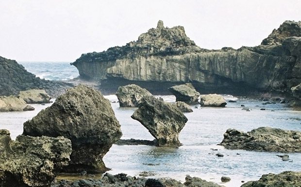 Onin Lorente per Philippine Airlines Kristine Montes Stars in Philippine Airlines Mabuhay Magazine by Onin Lorente