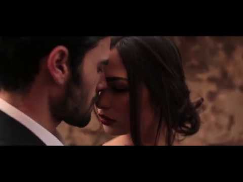 Un gioco di seduzione, la Napoli di Dolce & Gabbana Un gioco di seduzione, la Napoli di Dolce & Gabbana