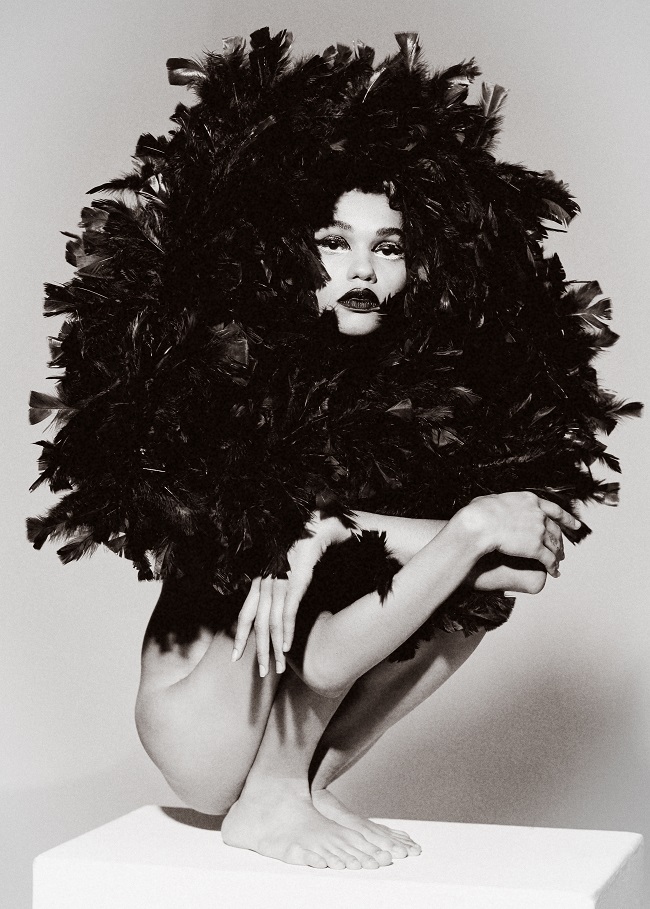Vogue Brasil - Beauty Flash: Black Widow
