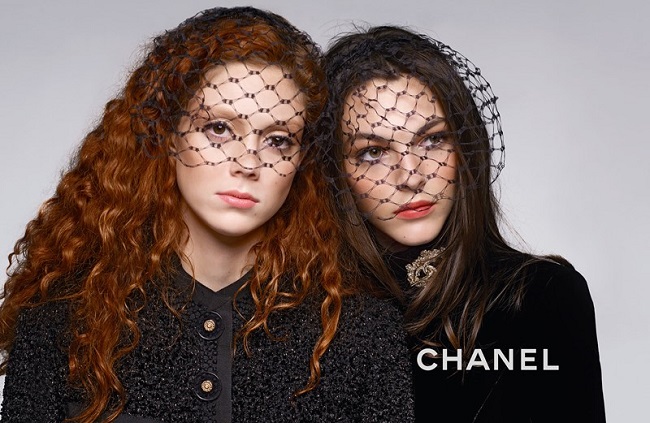 Chanel Pre-Fall 2017 : Natalie Westling & Vittoria Ceretti by Karl Lagerfeld