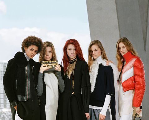 Louis Vuitton presenta la campagna Prefall 2017 firmata Bruce Weber Nicolas Ghesquière
