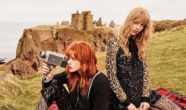 Twinset autunno inverno 2017-2018. Gli scatti di Giampaolo Sgura TWINSET Fall Winter 201718 Campaign with Stella Maxwell and Stella Lucia