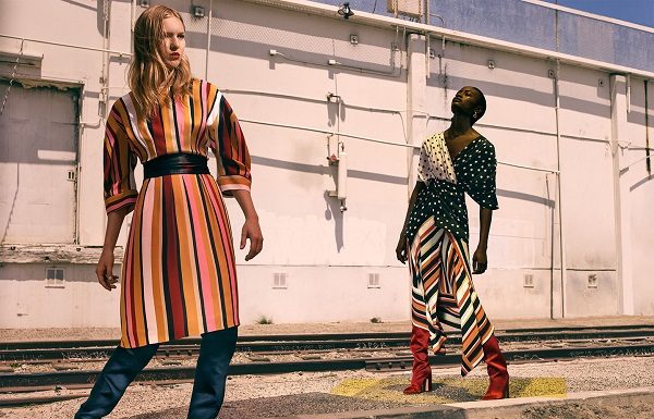 Zara Collezione Pre Fall 2017, toni audaci e vibrazioni anni Settanta City Lights Zara Collezione Pre Fall 2017, la nuova campagna pubblicitaria
