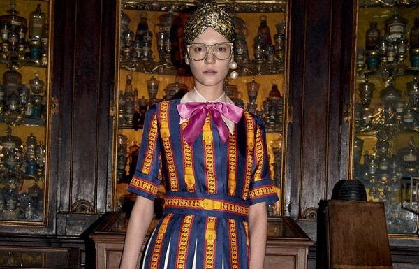 Gucci, Il bon-ton contemporaneo della collezione Pre-Fall 2017 Gucci, Il bon-ton contemporaneo della collezione Pre-Fall 2017