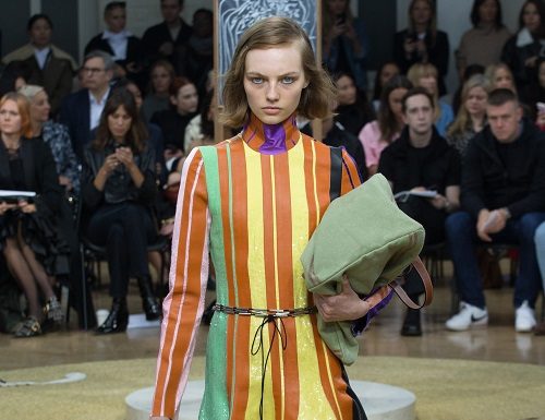 JW Anderson: un puzzle di grazia e di energia LFW: JW Anderson: un puzzle di grazia e di energia