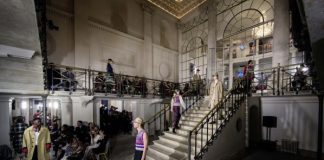 Burberry sfila alla Old Sessions House