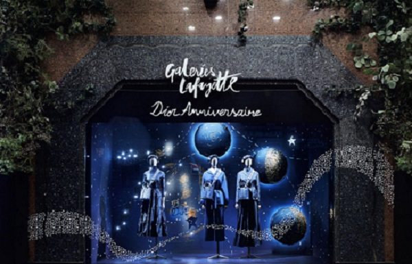 La Costellazione Dior alle Galeries Lafayette La Costellazione Dior alle Galeries Lafayette di Parigi