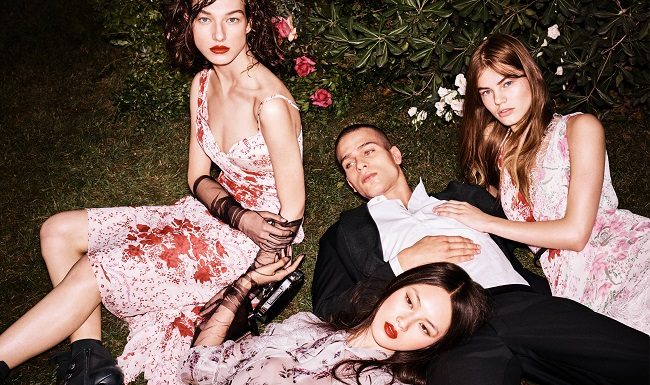 Le immagini intense di Mikael Jansson per Ermano Scervino Le immagini intense e dinamiche di Mikael Jansson per Ermano Scervino