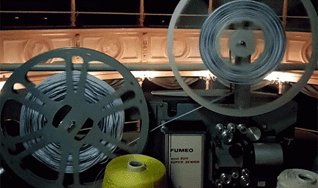 Pitti Filati 82: a tutta ricerca! Manifestazione internazionale di riferimento nel settore dei filati per maglieria, concept lab e piattaforma per le tendenze globali, Pitti Filati 82 punta sulla ricerca, continuando a rafforzare le sinergie tra le sue diverse aree - e tra gli attori della filiera che esse rappresentano - e a potenziare il ruolo dello Spazio Ricerca, centro di tutte le espressioni legate alla creatività. Protagonista di questa 82esima edizione, l’anteprima mondiale primavera/estate 2019 delle collezioni di filati per maglieria. Ecco qualche highlight sulla prossima edizione: RAW, il nuovo Spazio Ricerca Strategica location - il Salone M - e formula potenziata per lo Spazio Ricerca, creative lab e osservatorio sperimentale delle tendenze. Tema della PE 2019 sarà RAW, un mood che esplora questo periodo di sovraesposizione mediatica e di mezzi tecnologici ultra precisi, proponendo una nuova libertà di fare, di essere, di trasformare... PITTI LIVE MOVIE, il tema dei saloni È il cinema, con Pitti Live Movie, il fil rouge tra i saloni invernali di Pitti Immagine. Anche Pitti Filati si trasformerà in un grande Film Festival, con il piazzale centrale della Fortezza da Basso ad animarsi come un vero movie theatre district. I temi del nuovo Spazio Ricerca forniranno ispirazione visiva per una serie di poster ad alto tasso cinematografico, protagonisti di un'installazione nel piazzale della Fortezza. KNITCLUB, protagonisti i maglifici di qualità Consolida le proprie interconnessioni con lo Spazio Ricerca KnitClub, l’area di Pitti Immagine Filati che rende protagonisti i maglifici di qualità. Una sempre più ricca e importante selezione di aziende capaci di interpretare le volontà tecniche e creative dei visitatori del salone. FASHION AT WORK, una proposta sempre più interattiva Un’offerta sempre più ricca e interattiva per la sezione che riunisce espositori italiani e stranieri impegnati in progettazione e consulenze stilistiche, tecniche e produttive. VINTAGE SELECTION N.31, “THE NEXT PAST” Alla Stazione Leopolda Dal 24 al 28 gennaio, Vintage Selection è il salone-evento di abbigliamento, accessori e oggetti di design vintage, in concomitanza con Pitti Filati. In linea con il tema dei saloni invernali, il cinema e le serie tv, tra voglia di remake e ritorno al passato saranno di gran moda.