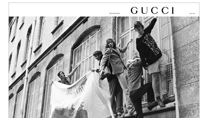 Gucci, la campagna Pre-Fall 2018 è un omaggio al ’68 francese Gucci, la campagna Pre-Fall 2018 è un omaggio al '68 francese