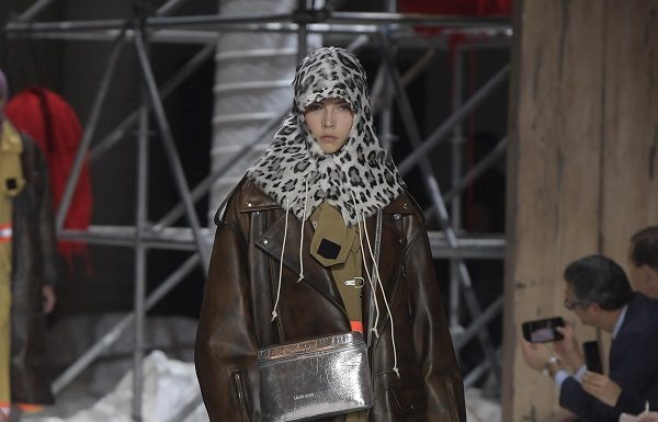 L’apocalisse surreale di Calvin Klein sfila a New York