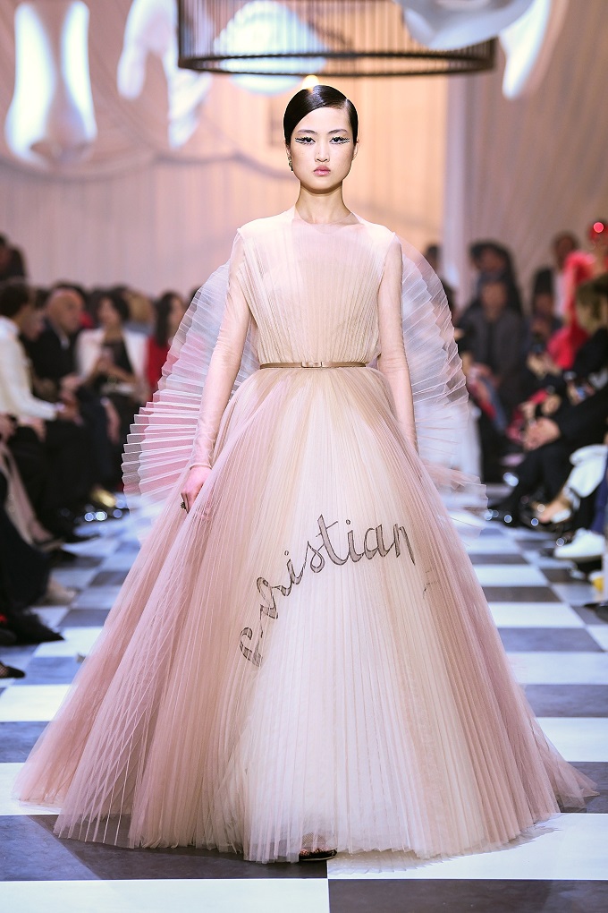 Christian Dior Haute-Couture Show In Shanghai - Runway