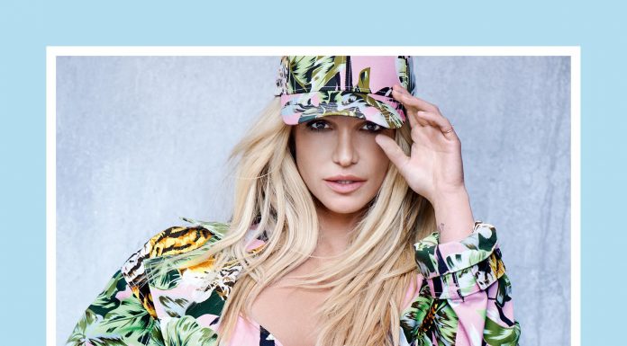 Britney Spears è la protagonista della nuova campagna Kenzo Britney Spears è la protagonista della nuova campagna Kenzo