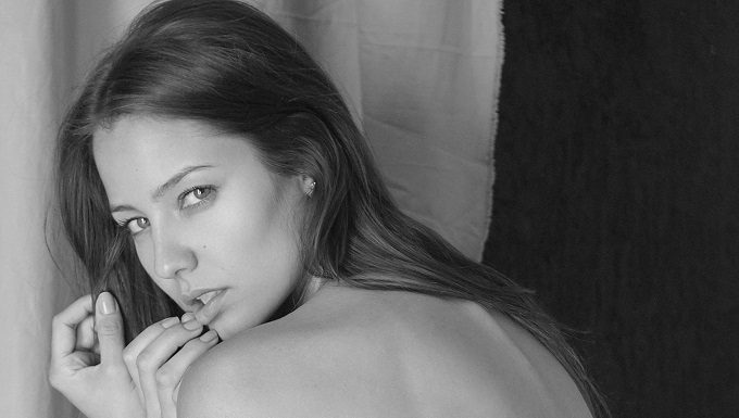 Basic: La lingerie tra gioco e semplicità negli scatti di Mario Lopes Basic: La lingerie tra gioco e semplicità negli scatti di Mario Lopes