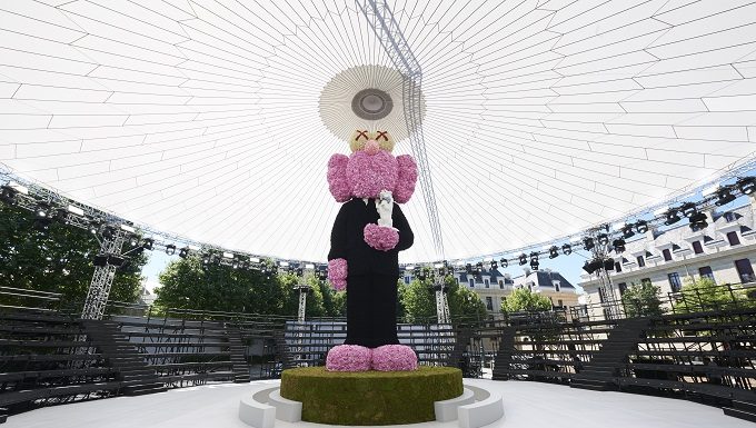KAWS for Dior Homme SS19 Collaboration KAWS for Dior Homme SS19 Collaboration