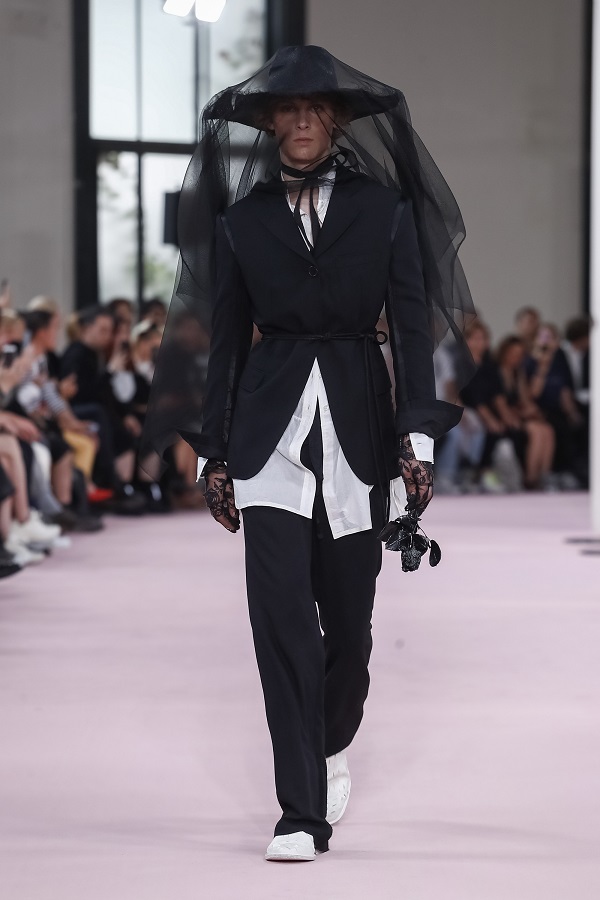 Ann Demeulemeester SS19 Delivered a Goth Wedding