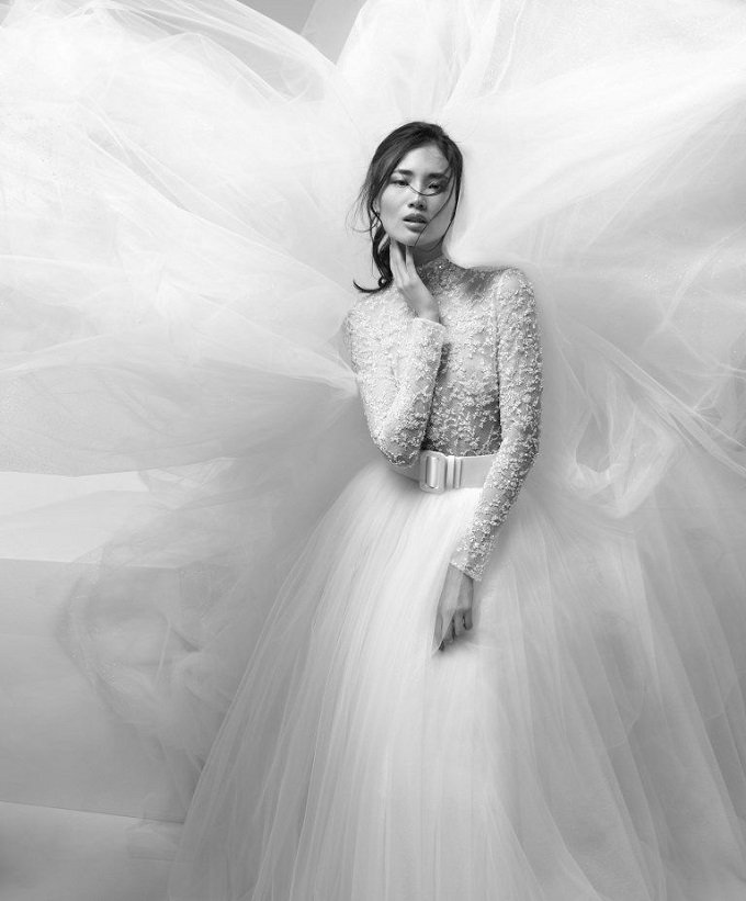 In esclusiva a Como nell'Atelier Tosetti i più prestigiosi brand del mondo sposa