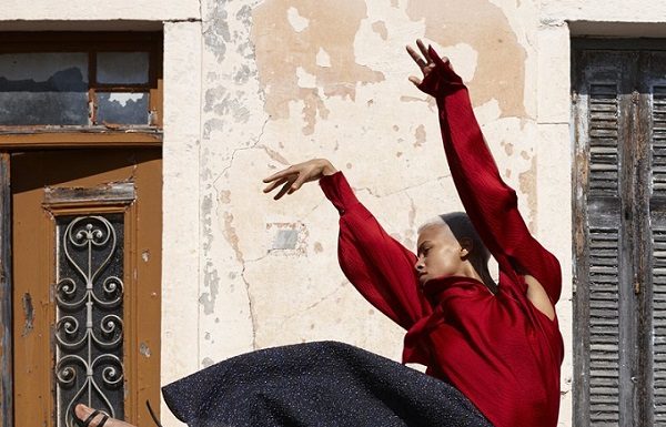 Roland Mouret: The Movement of Freedom Roland Mouret The Movement of Freedom