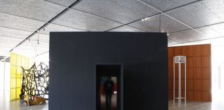 Fondazione Prada nella sede di Milano presenta “The Next Quasi-Complex” di John Bock