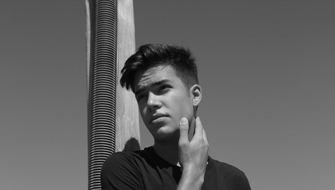 Exclusive Fashion Editorial July 2018 Liam Hazan by Segev Orlev Imarivel - a new editorial by Segev Orlev for Fashionpress.it