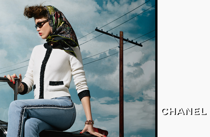 CHANEL presenta la campagna pubblicitaria occhiali Autunno‑Inverno 2018/19, attraverso un viaggio a cielo aperto di Luna Bijl.