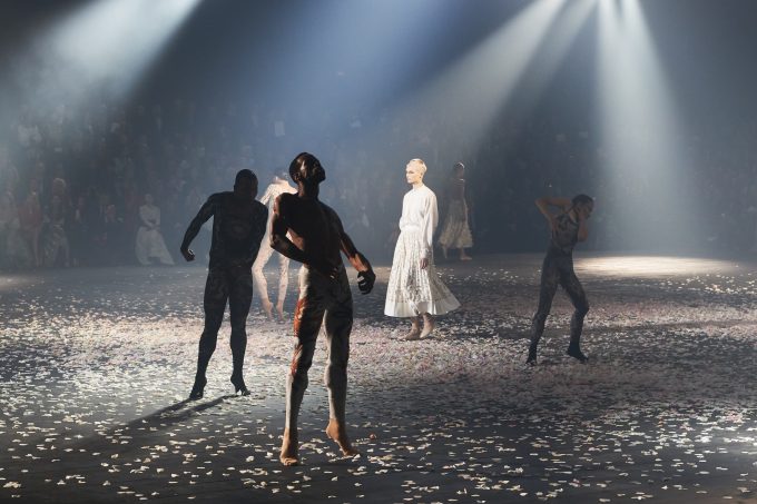 Dior opening Paris Fashion Week with a stunning dance performance