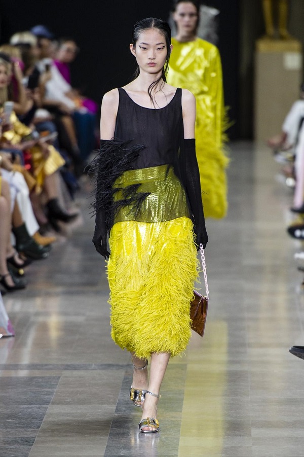 Rochas: Couture in a Minimalist Mood