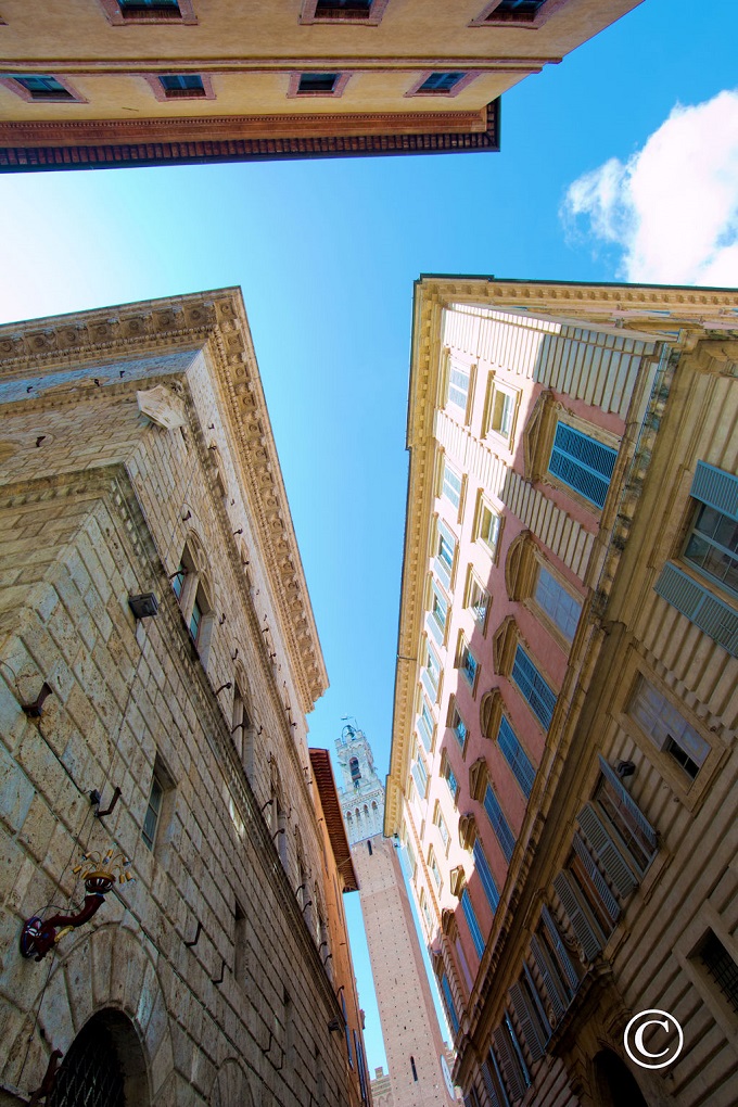 Siena con gli occhi di un bambino nelle foto di Marco Zamperini
