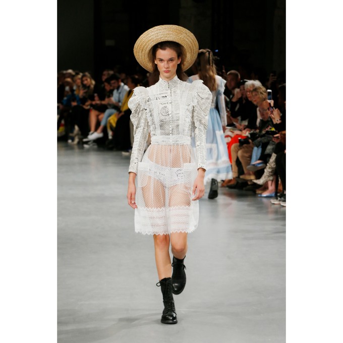 PFW John Galliano is cute fashionpress.it