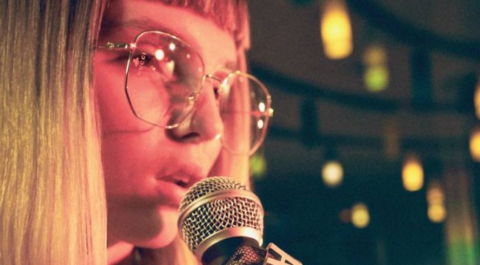 La nuova campagna Gucci Gift 2018 scattata da Petra Collins La nuova campagna Gucci Gift 2018 scattata da Petra Collins