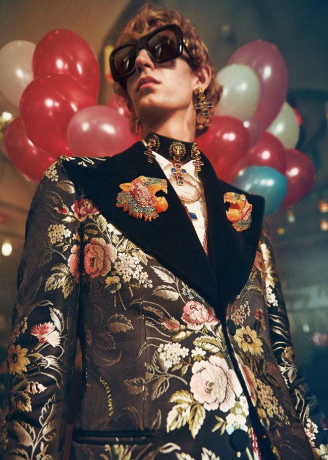 La nuova campagna Gucci Gift 2018 scattata da Petra Collins