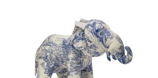Baby Dior Toile de Jouy Holiday Soft Toys fashionpress.it
