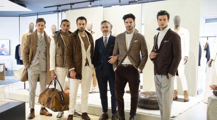 T R A V E L E V E N T Y | viaggi, esperienze… un guardaroba T R A V E L E V E N T Y - è il viaggio ad ispirare la collezione Uomo Eleventy FW 19-20.