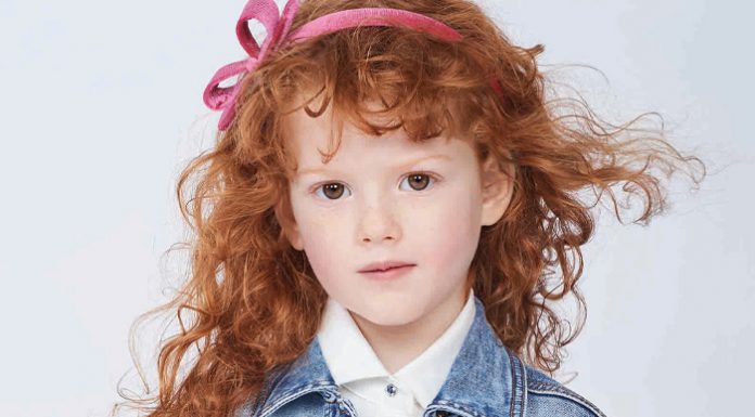 La moda junior di Monnalisa va in Borsa – Pitti Bimbo 88 Monnalisa Invito a Palazzo Lettering e ricami in passerella alla Borsa Valori