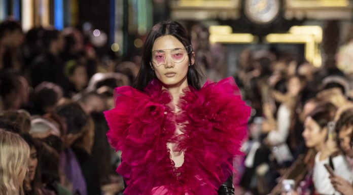 Schiaparelli Couture Spring Summer 2019 Paris Schiaparelli Couture Spring/Summer 2019 Paris - “Dream of Star’s flowers”