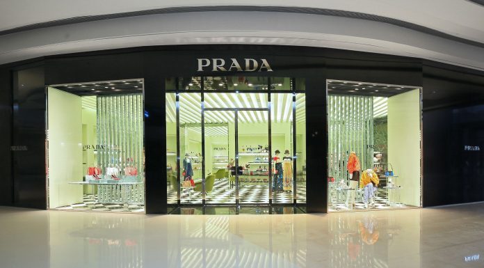 Prada apre un nuovo negozio a Chongqing Prada apre un nuovo negozio a Chongqing