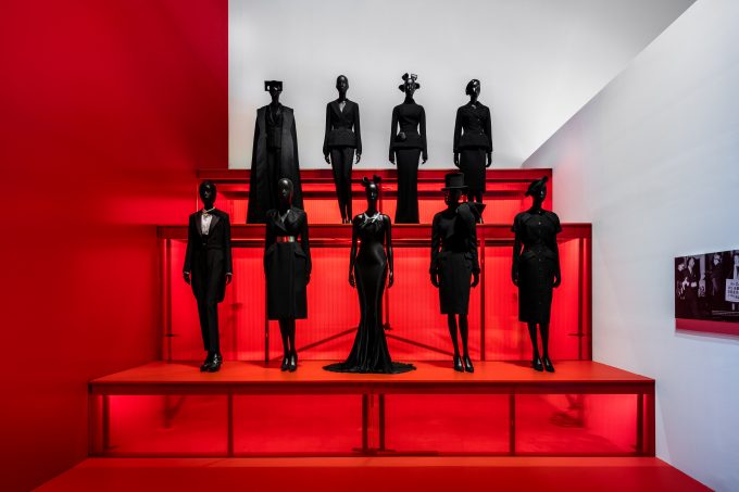 Dior: From Paris To The World Al Dallas Museum Of Art