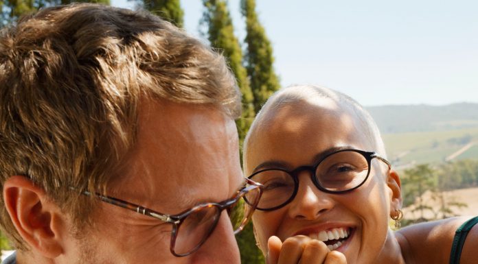 Persol Eyewear. Per il sole. E non solo. Persol Eyewear. Per il sole. E non solo.