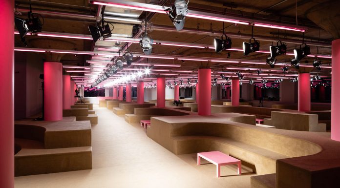 “Parlour”: Spazio Sfilata Prada Resort 2020 “Parlour”: Spazio Sfilata Prada Resort 2020