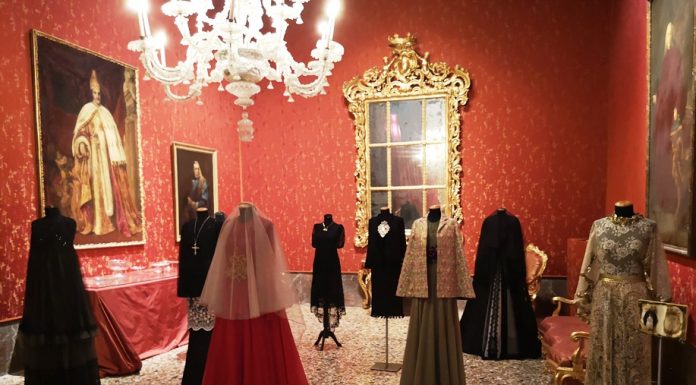 Michele Miglionico ospite al Museo di Palazzo Mocenigo – Venezia Michele Miglionico ospite al Museo di Palazzo Mocenigo - Venezia